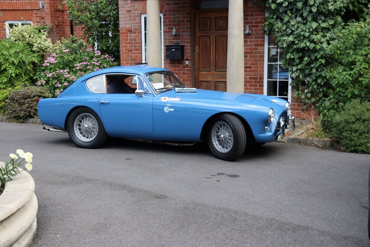 AC Bluebird - Ready to meet the Aston Martins 2026